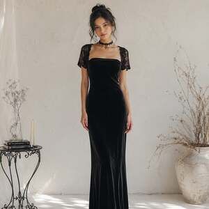 Vintage Black Velvet Y2K 90s My Michelle   Whimsigoth Maxi Dress Medium